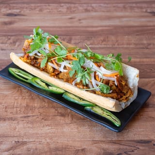 Banh Mi (Sandwich)